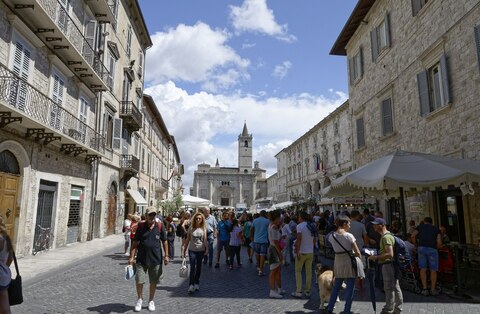 Aringo aikštė (Piazza Arringo)