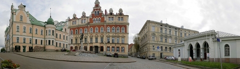 Ратушная площадь