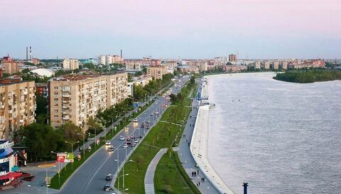 Иртышская набережная (от Ленинградского моста до Омского речного порта)