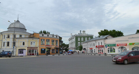 Гостинодворская площадь