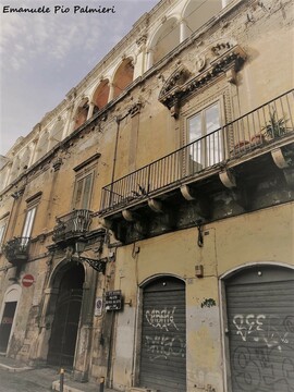 Palazzo De Vita - De Luca