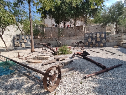 Exhibition of anchors