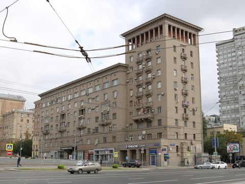 Новинский бул., 12