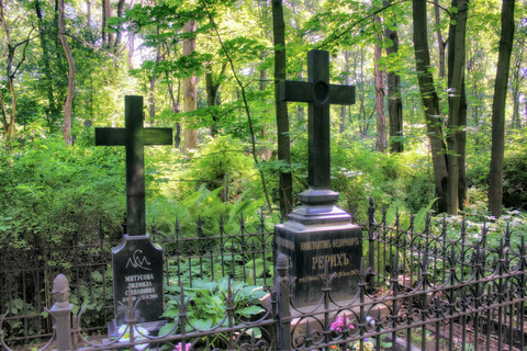 Некрополь родителей на Смоленском кладбище