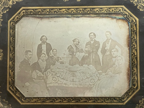 Портрет семейства Петрово-Соловово и Сухово-Кобылиных