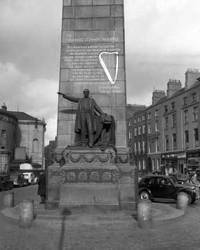 Charles Stewart Parnell monument