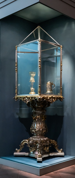 Витрина № 20