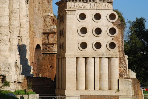 Павильон станции метро "Чистые пруды"