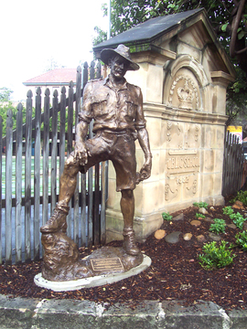 Sir Roden Cutler Statue by Alan Somerville