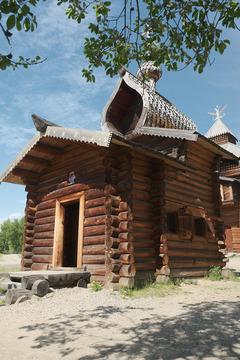 Казанская привратная церковь