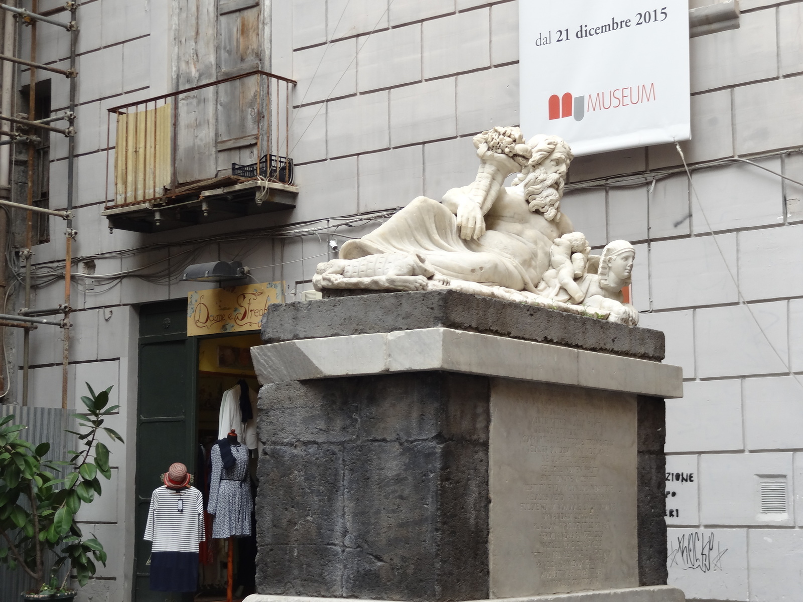 尼罗(Nilo)小广场