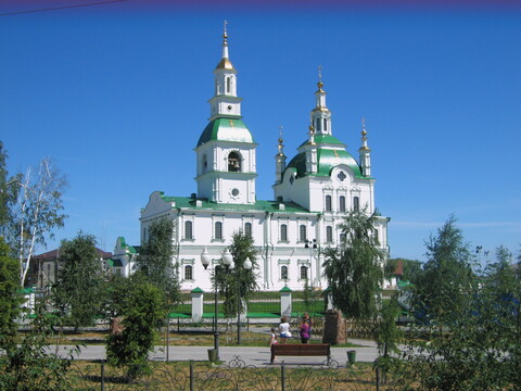 Сретенский собор, Сретенская площадь