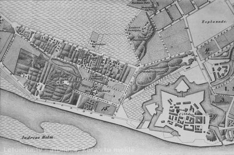 Are there any 300-year-old remnants of the park still around?