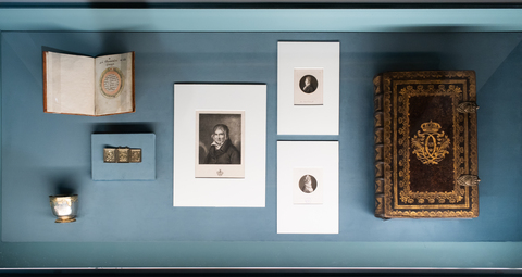 Витрина № 3