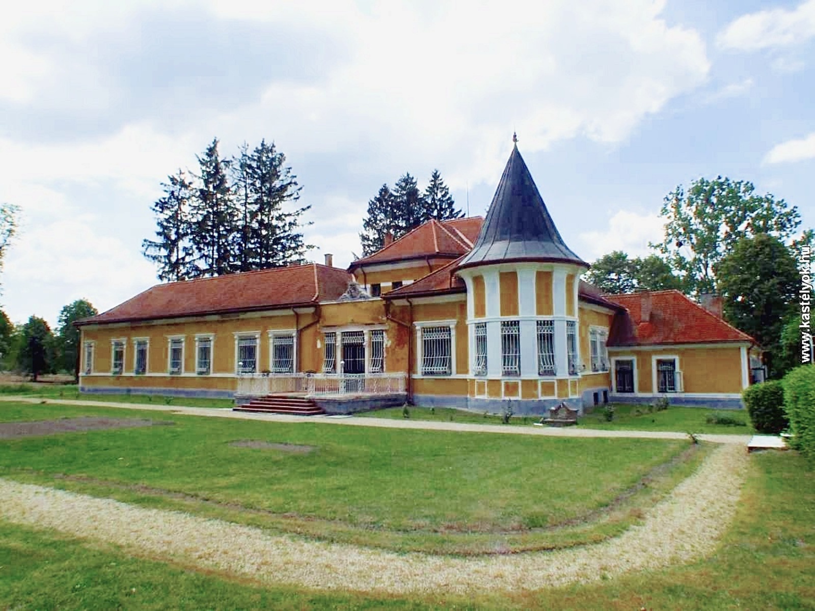 Rinyatamási Széchenyi vadászkastély és parkja, Görgeteg