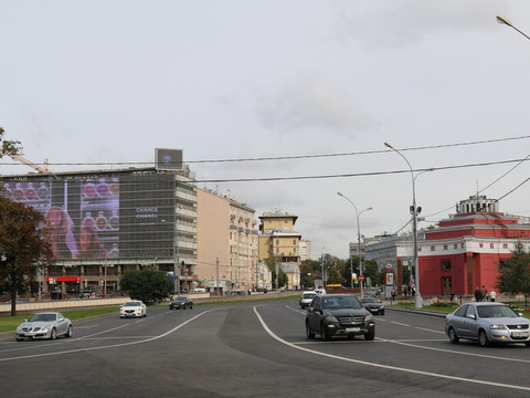 Арбатская площадь