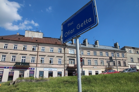 Ghetto Victims Square