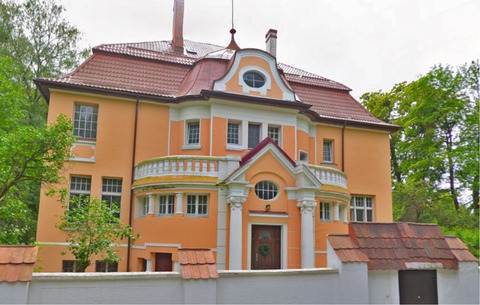 Розовая вилла