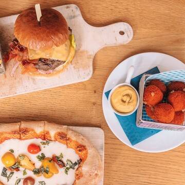 Local Delicacies Tour