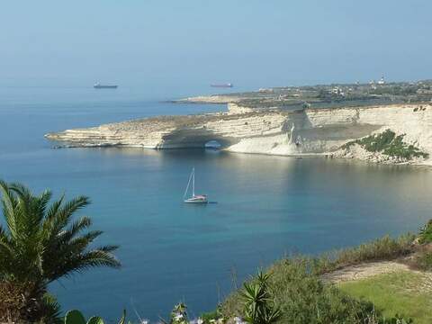 The three bays - Kalanka, Peter's Pool and Il-Ħofra