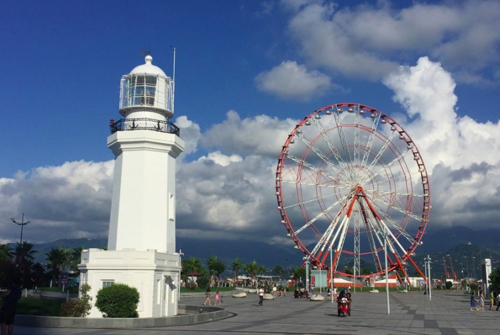 Батумский маяк