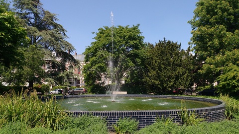 Speurtocht:“Ontdek het Plantsoen in Leiden”