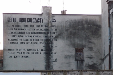 Mural at Lubartowska 49