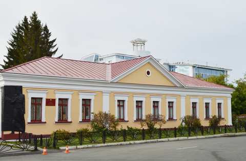 Омский государственный литературный музей им. Ф. М. Достоевского (ул. Достоевского, 1)