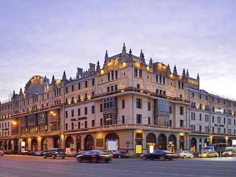 Площадь Революции