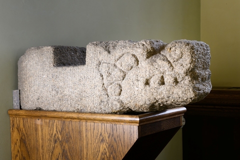 Головы драконов