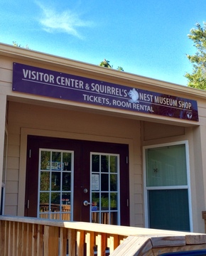 Sully Historic Site Visitor Center and "Squirrel's Nest" Museum Gift Shop