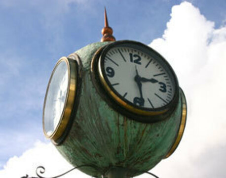 Clock Stop - Intersection of Danish and American Cultures