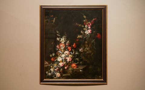 Пейрано Дженовезе. Цветы и бюст Пана, Цветы и ваза с рельефом (пара)