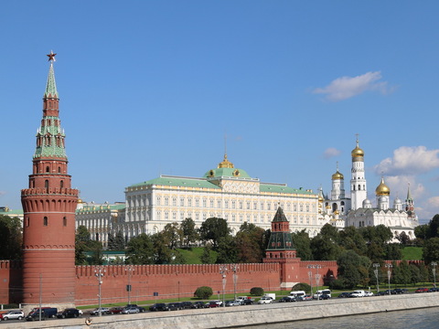 Кремлевская набережная