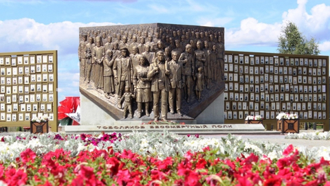 Скульптурно-мемориальный комплекс «Тоболяков бессмертный полк»