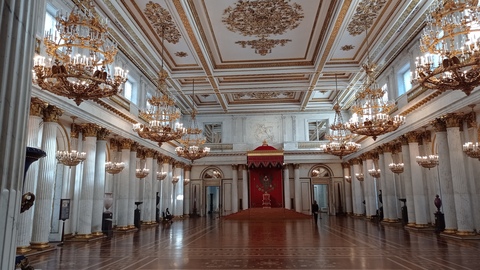 Георгиевский (Большой тронный) зал (зал 198)