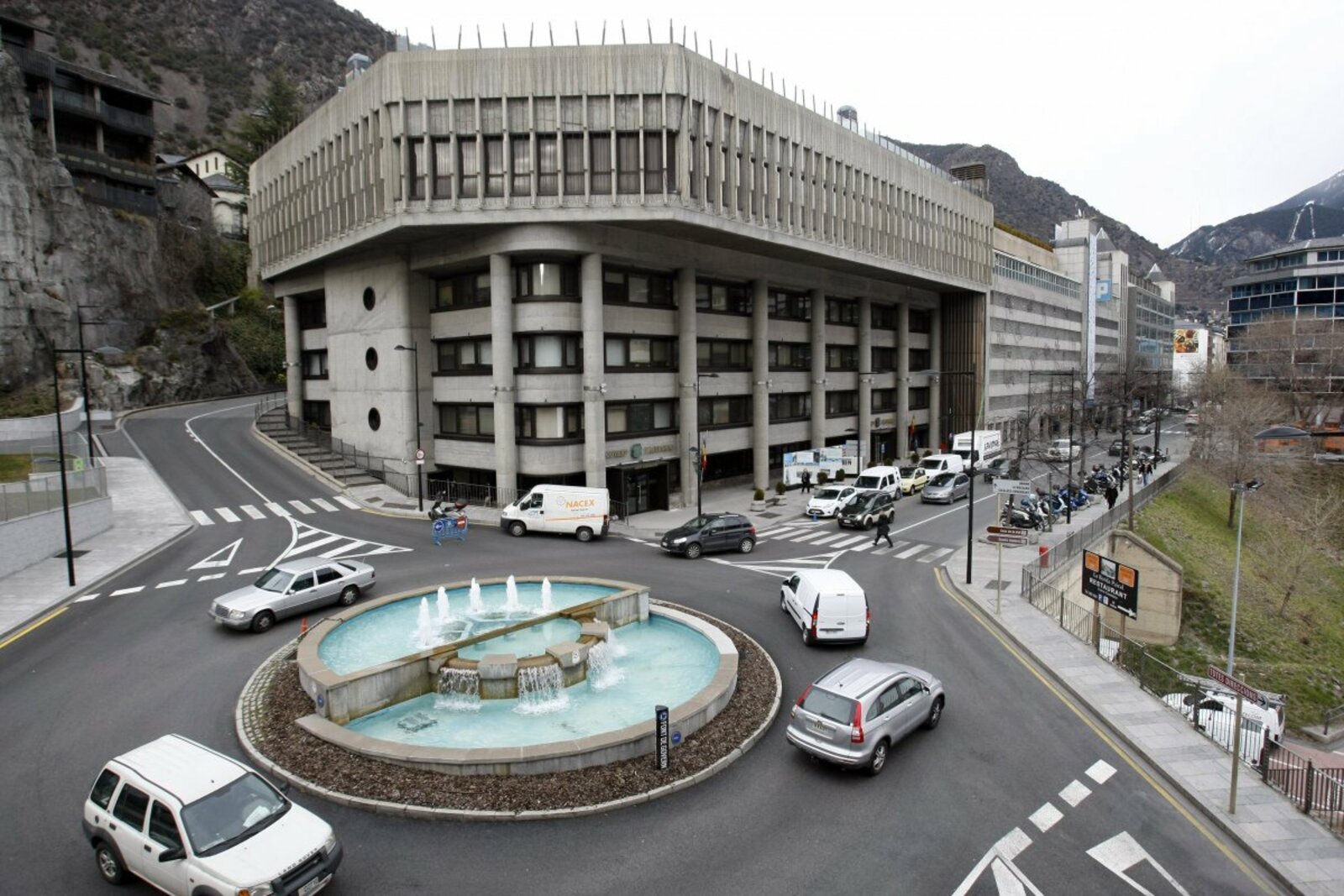 Govern Edifici Administratiu del Prat del Rull