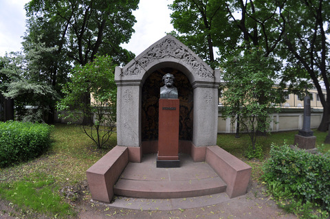 Памятник Куинджи