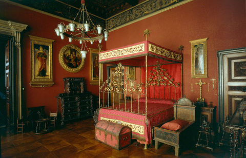 Via Montenapoleone, the Fashion District