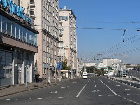 Улица Серафимовича
