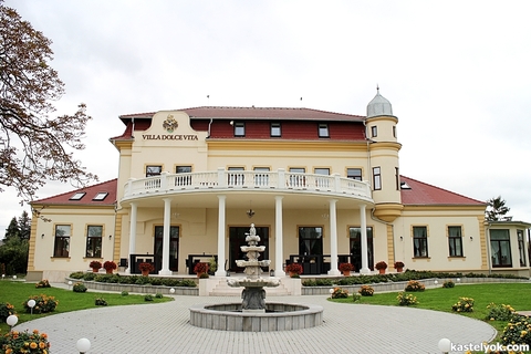 Széll-kastély, Táplánszentkereszt