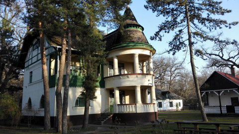 Vadász-kastély, Lakitelek