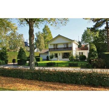 Indrukwekkende villa familie de Koning