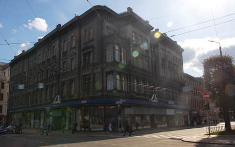 Brīvības boulevard 32 / Jānis and Lilija Ozols