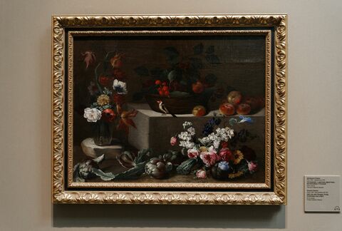 Джованни Станки. Натюрморт с цветами, фруктами, артишоками и птичкой. Натюрморт с цветами, фруктами и фонтаном