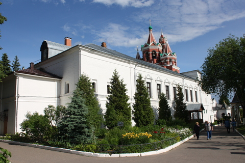 Трапезная и звонница