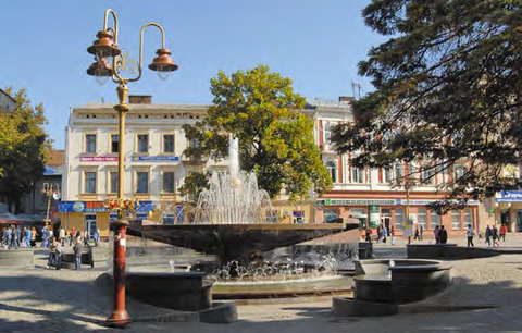 Plac wiecowy. Poczta Główna