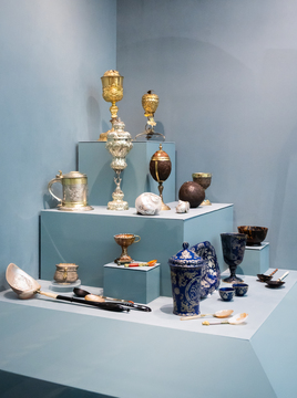 Витрина № 16