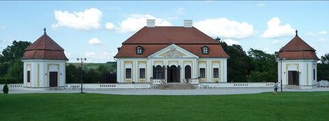 Szentmiklóssy-Kubinyi kastély és kertje, Erdőtarcsa