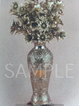 . Tarian Kerajaan 银质长颈花瓶